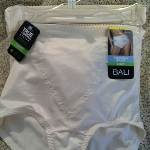 Bali shaping briefs, 2 pack. NWT.  Never worn.